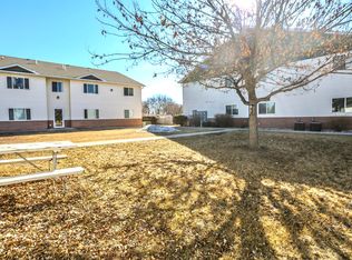 1322/1324 8th Ave NE, Aberdeen, SD 57401