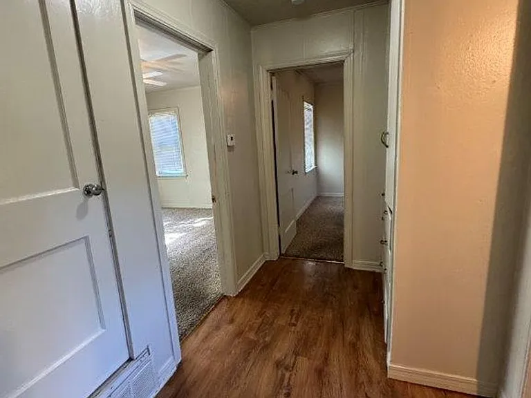 3013 Shirley Ln — Photo 3
