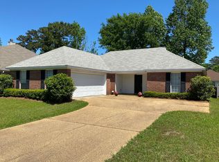 505 Edgewater Branch Dr, Brandon, MS 39042
