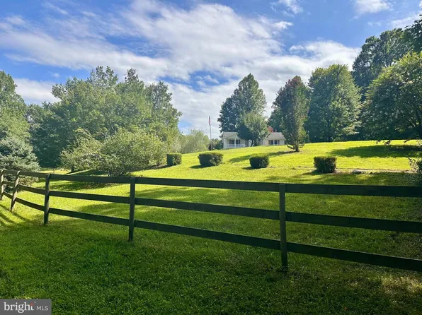 10367 Hidden Lake Ln, Rixeyville, VA 22737