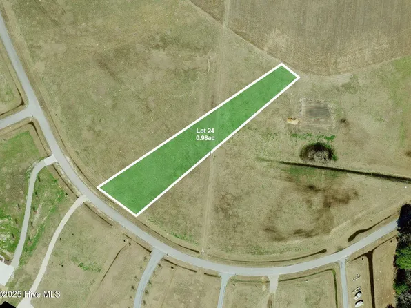 24 Winfield Ln, Pinetown, NC 27865