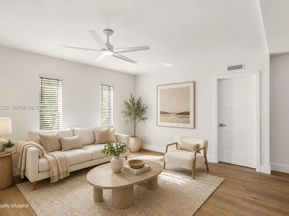 5991 SW 76th St APT B5, Miami, FL 33143