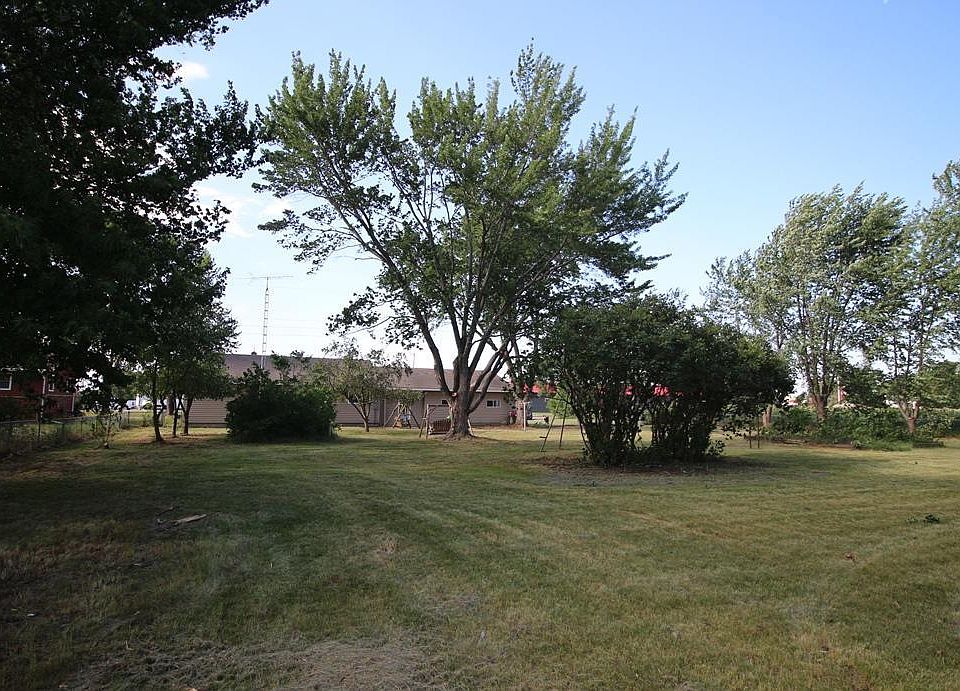 2741 10th St NE, Sauk Rapids, MN 56379 Zillow