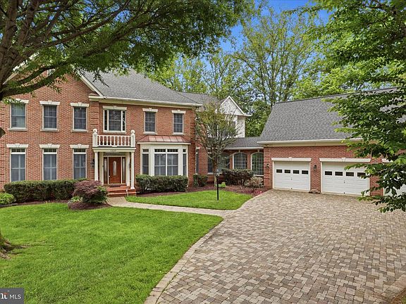 4th image of 1127 Marlene Ln