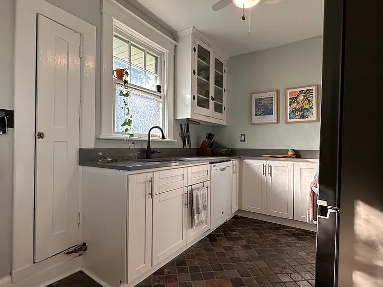 1709 Bellevue Ave #B — Photo 2