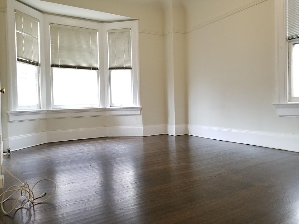 2nd image of 642 Jones St