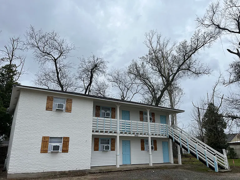 3002 Hodges St #I — Photo 1