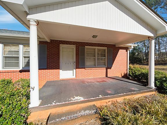 4th image of 555 Bishop Rd