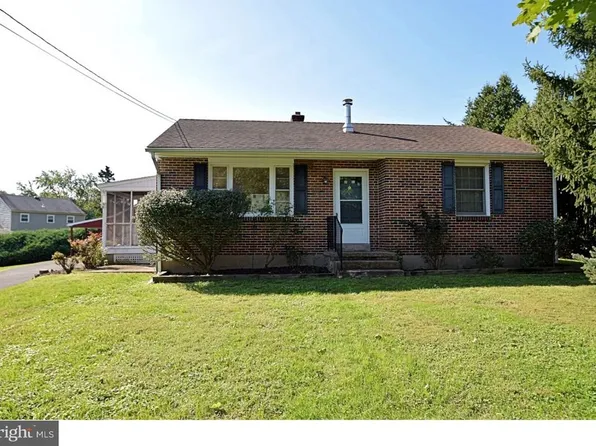 357 Lenape Ln, Chalfont, PA 18914