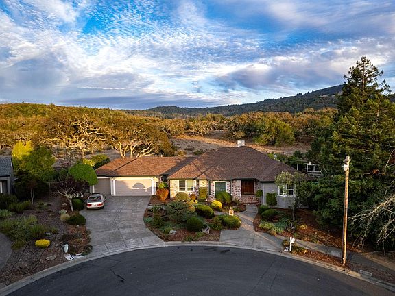 4th image of 4809 Skycrest Court