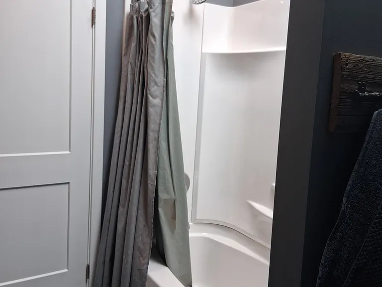 Second Floor Hall Way Full Bathroom