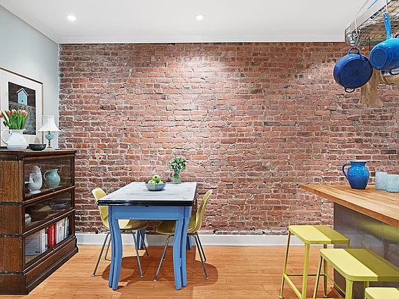 2nd image of 411 15th St APT K