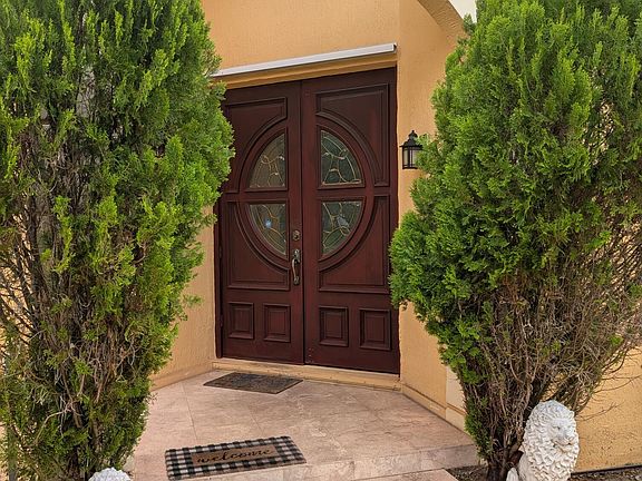 4th image of 16435 SW 89th Avenue