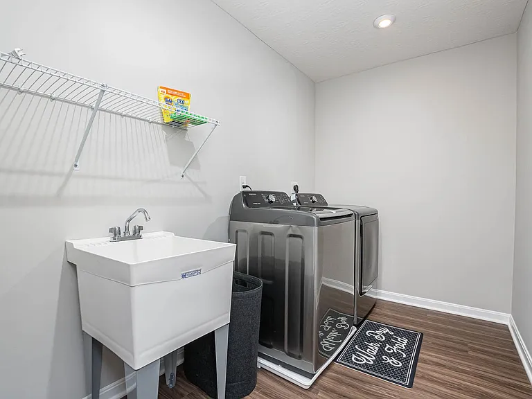 5738 Azra Ct — Photo 9