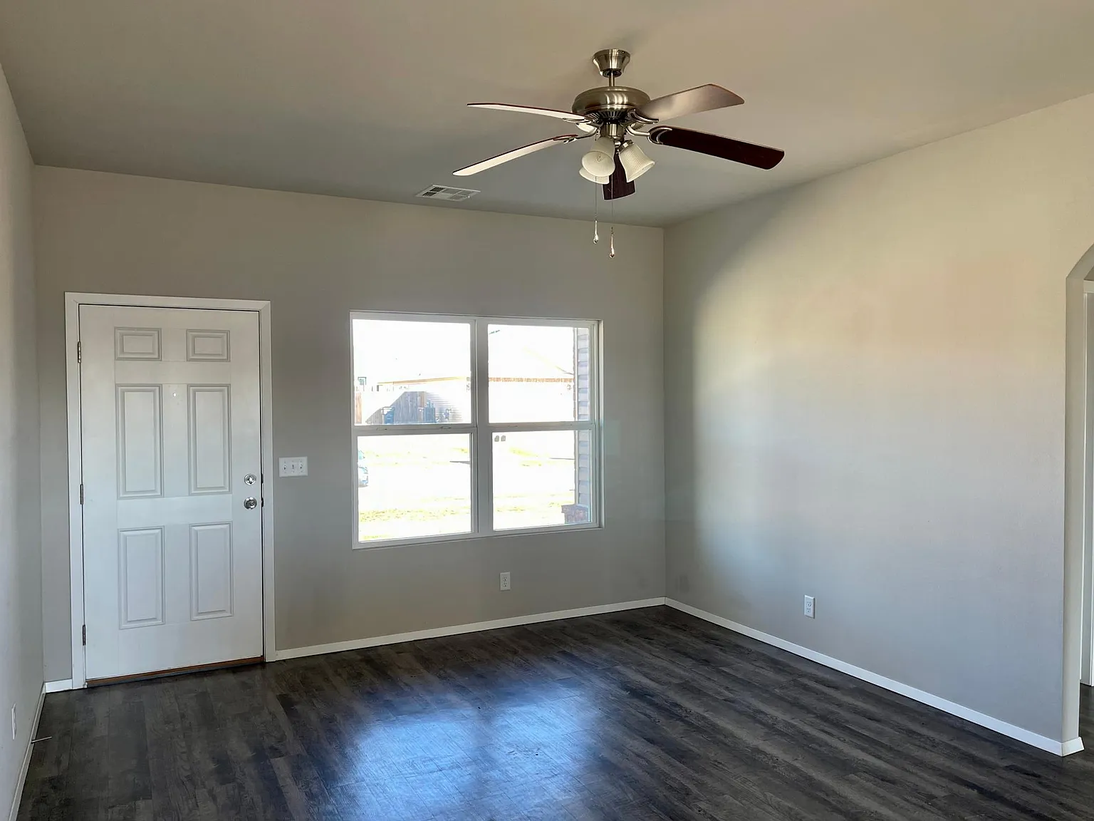 10242 E Larry St — Photo 4
