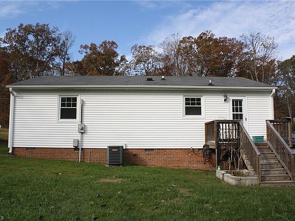 2nd image of 2000 Glenside Dr