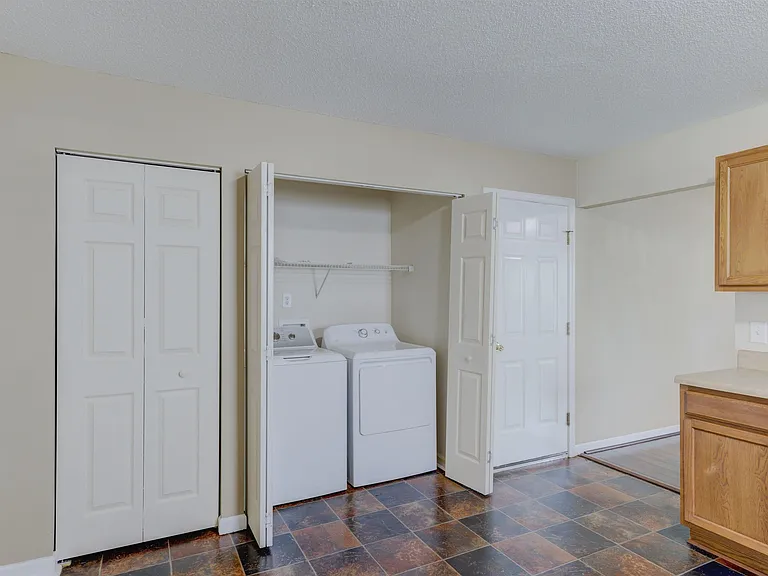 1908 Lake Carolina Dr — Photo 10