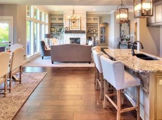 2054 NW Obrien St, Lees Summit, MO 64081