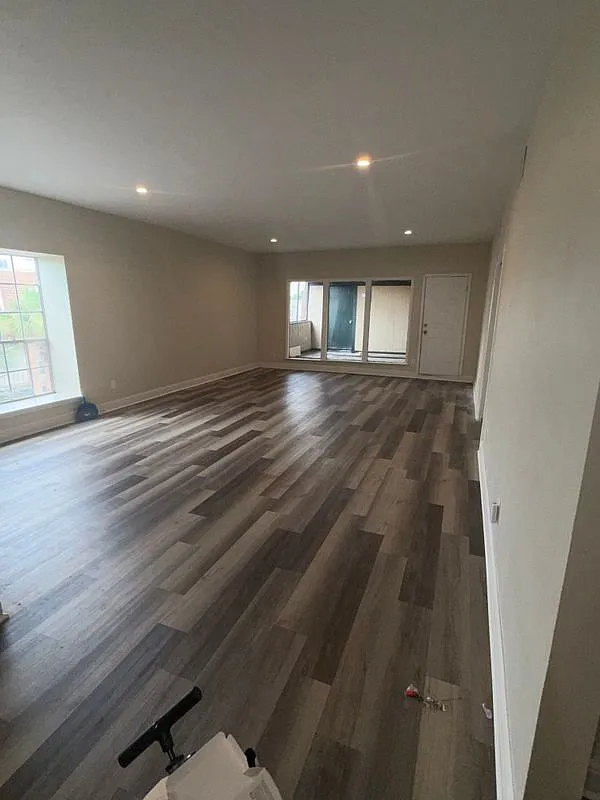 3 bed, 2.0 bath, 1852 sqft, $1,889 — Photo 4