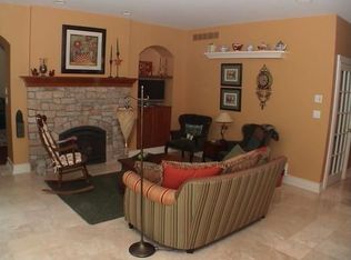 5553 Hidden Pines Dr, Brighton, MI 48116