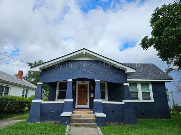 1313 Merry St