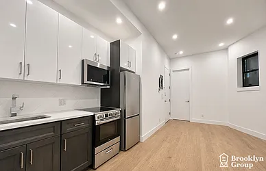 435 Dekalb Avenue, #1A