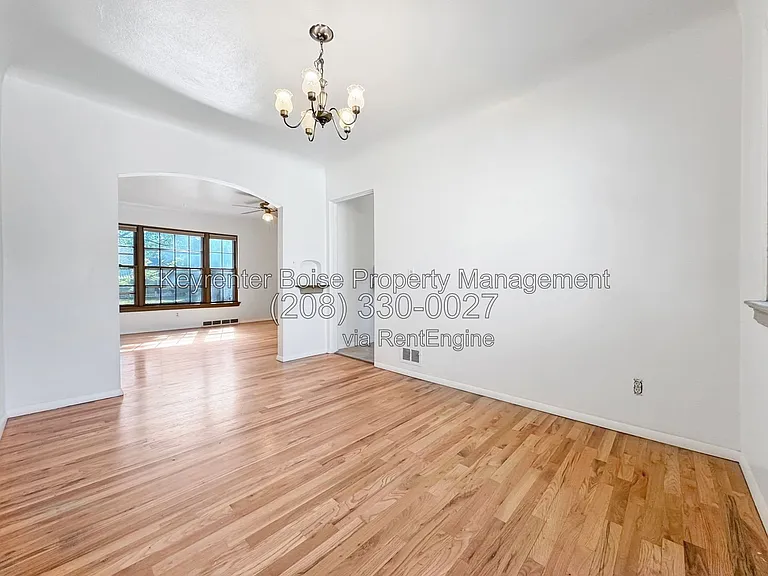 1203 N 8th St — Photo 4