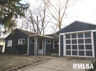 320 W Barrington Rd, Peoria, IL 61614