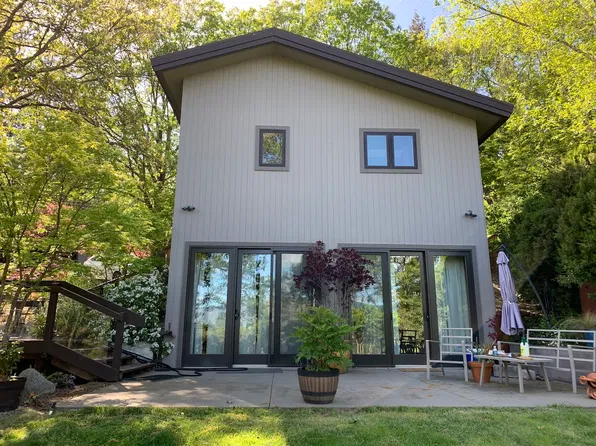 66 Scenic Dr #1, Ashland, OR 97520