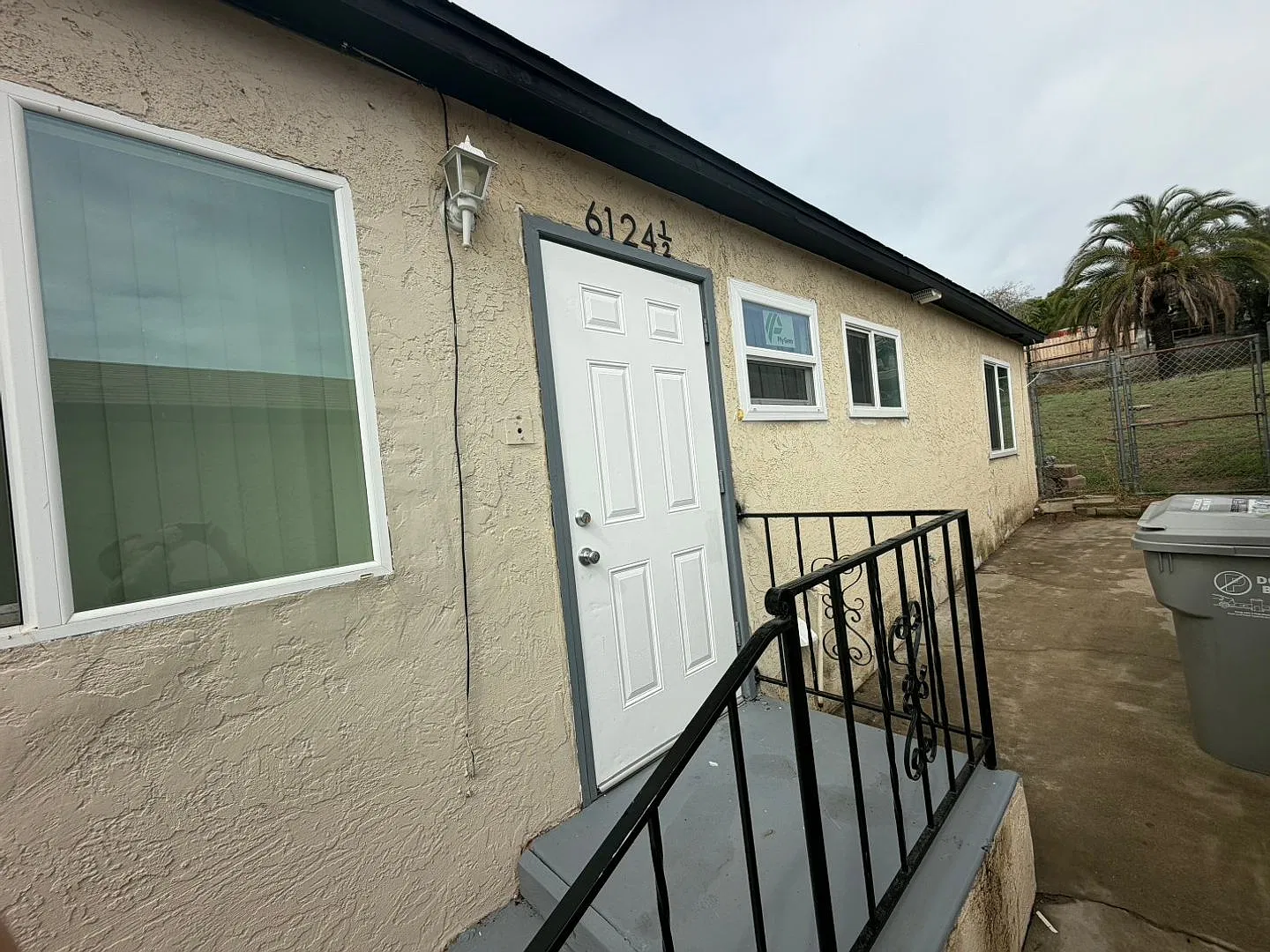 1 Bedroom - 1 Bathroom unit in Encanto area — Photo 2