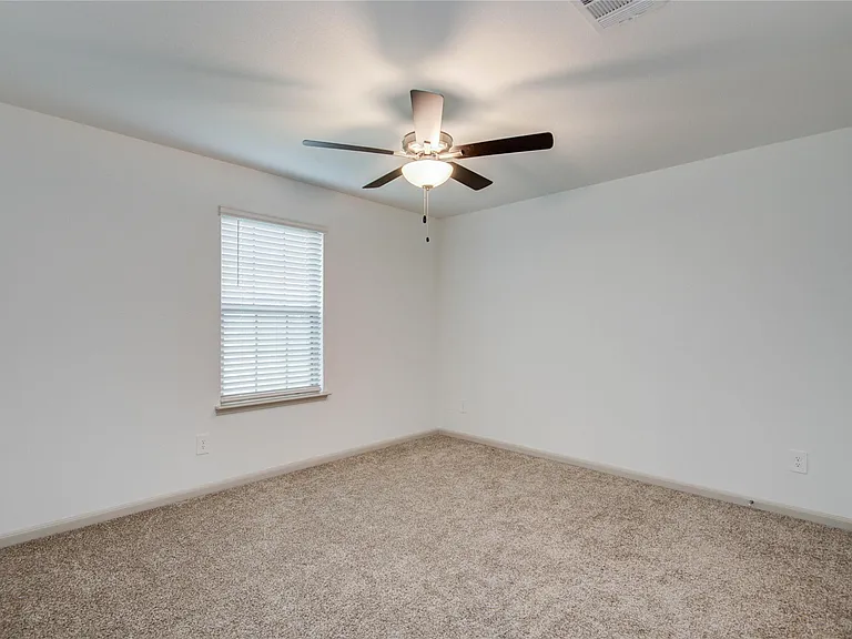 3507 Telford Ln — Photo 9
