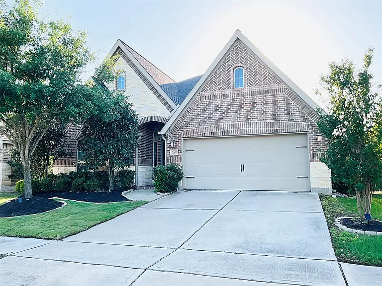 2507 Elmwood Trl — Photo 1