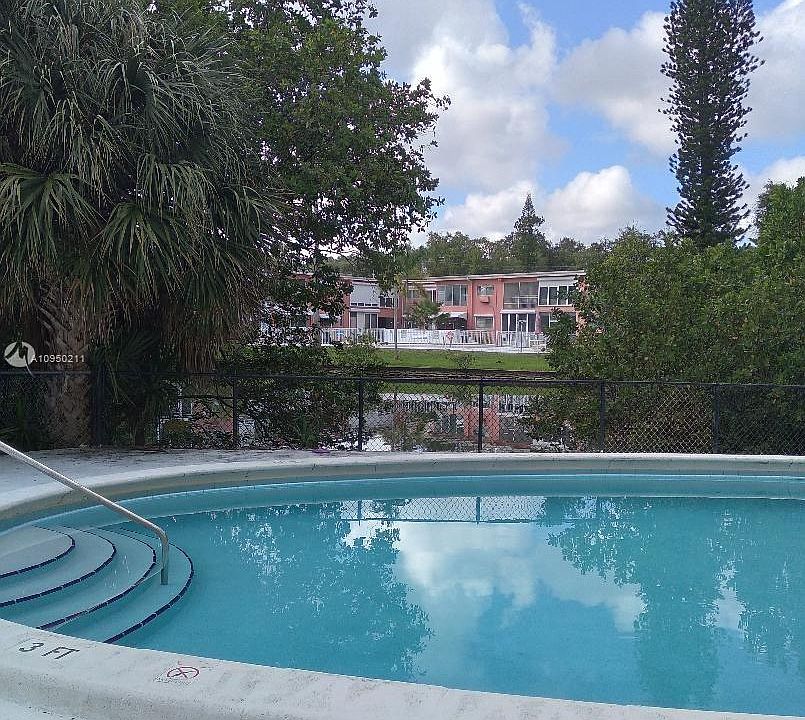 1st image of 12590 NE 16th Ave APT 607