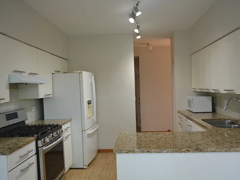 494 W Parkside Dr #494 — Photo 3