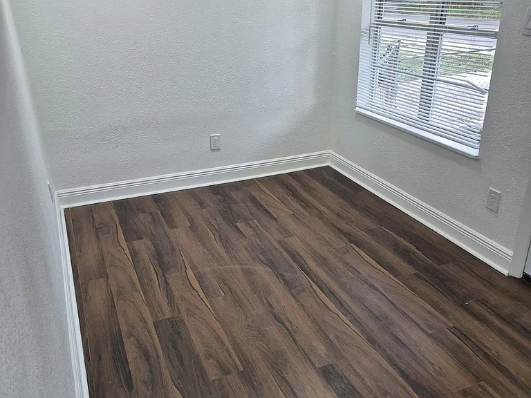 1402 E Bougainvillea Ave — Photo 11