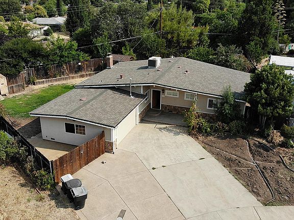 3rd image of 5428 Kingsbury Ct