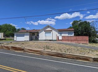 3251 Selah Loop Rd, Selah, WA