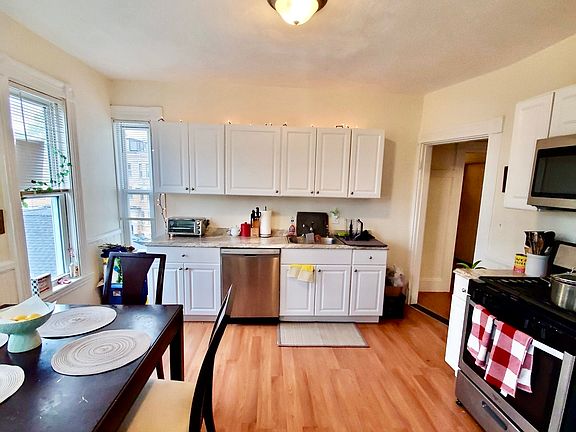 2nd image of 40 Forest St #3