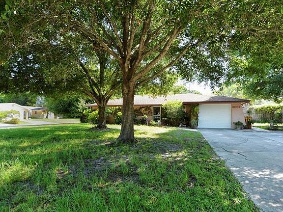 3rd image of 3051 Golden Rain Dr