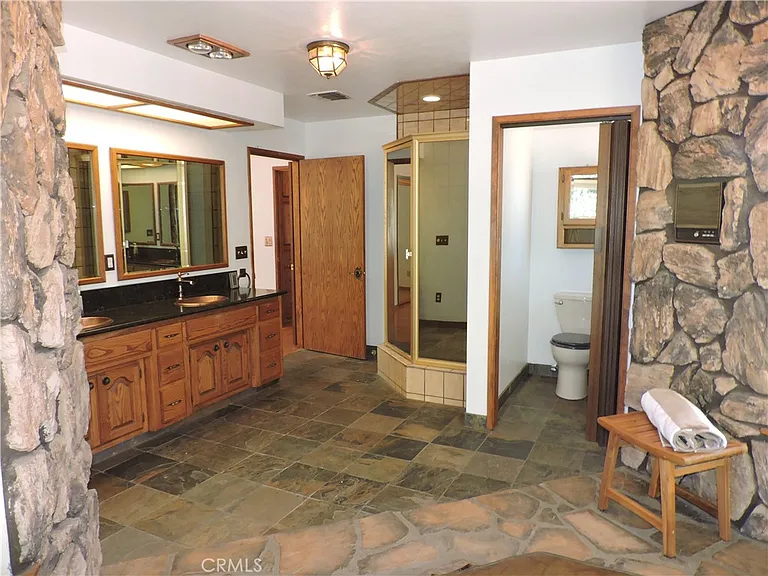 26931 Columbia Way — Photo 41