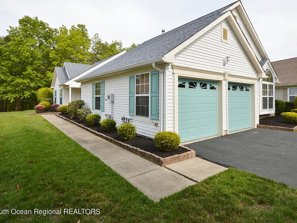 1st image of 3425 Vicari Avenue