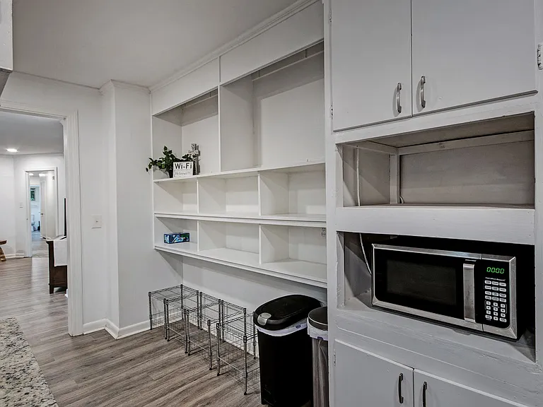 1015 Adkins Blvd — Photo 17