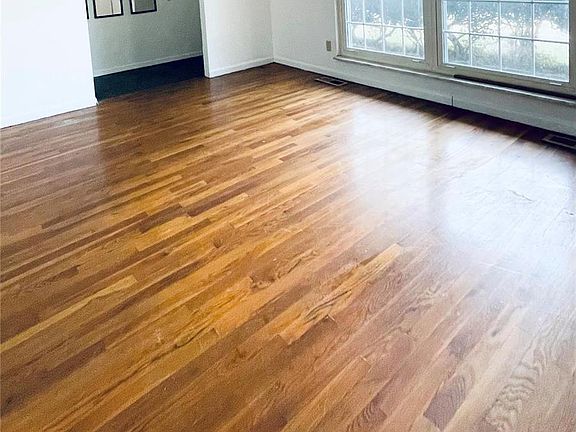 4th image of 8412 Jacklin Ct