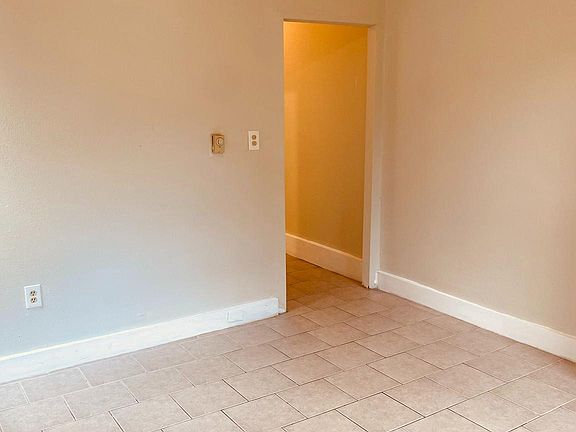 3rd image of 3721 N 15th St #2