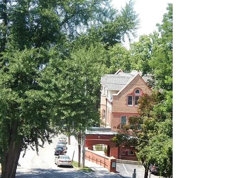 38 Hamilton Pl #1S — Photo 1