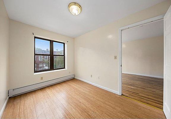 4th image of 14 Suydam Pl #3
