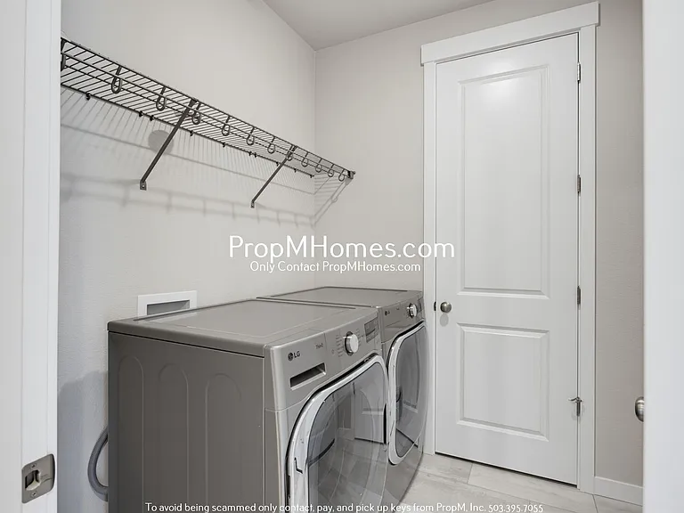 15737 SE Compass Course St — Photo 22
