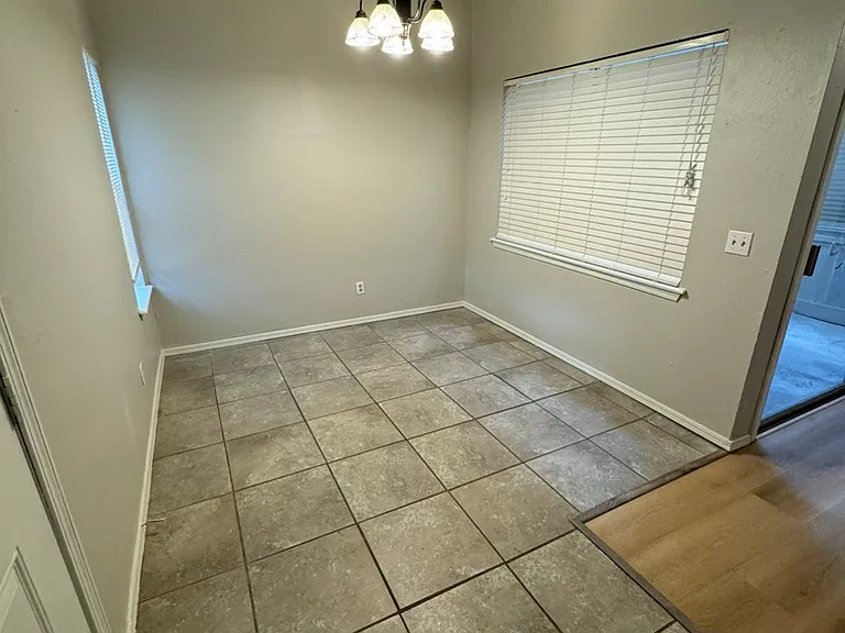 1037 SW 81st St — Photo 7