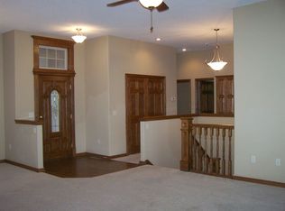 404 N Bailey Mae Ct, Valley Center, KS 67147