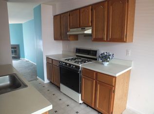 33 Buffalo Hollow Rd, Branchburg, NJ 08876